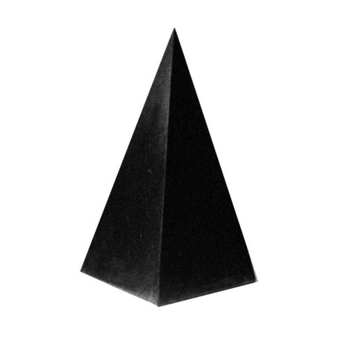 Piramide Obelisk. gepolijst 30 mm.